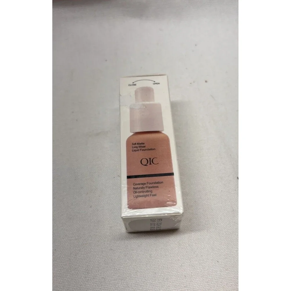YANQINA QIC Soft Matte Jewel Light Foundation #102 Nude 30ml NIB Exp 08/2027